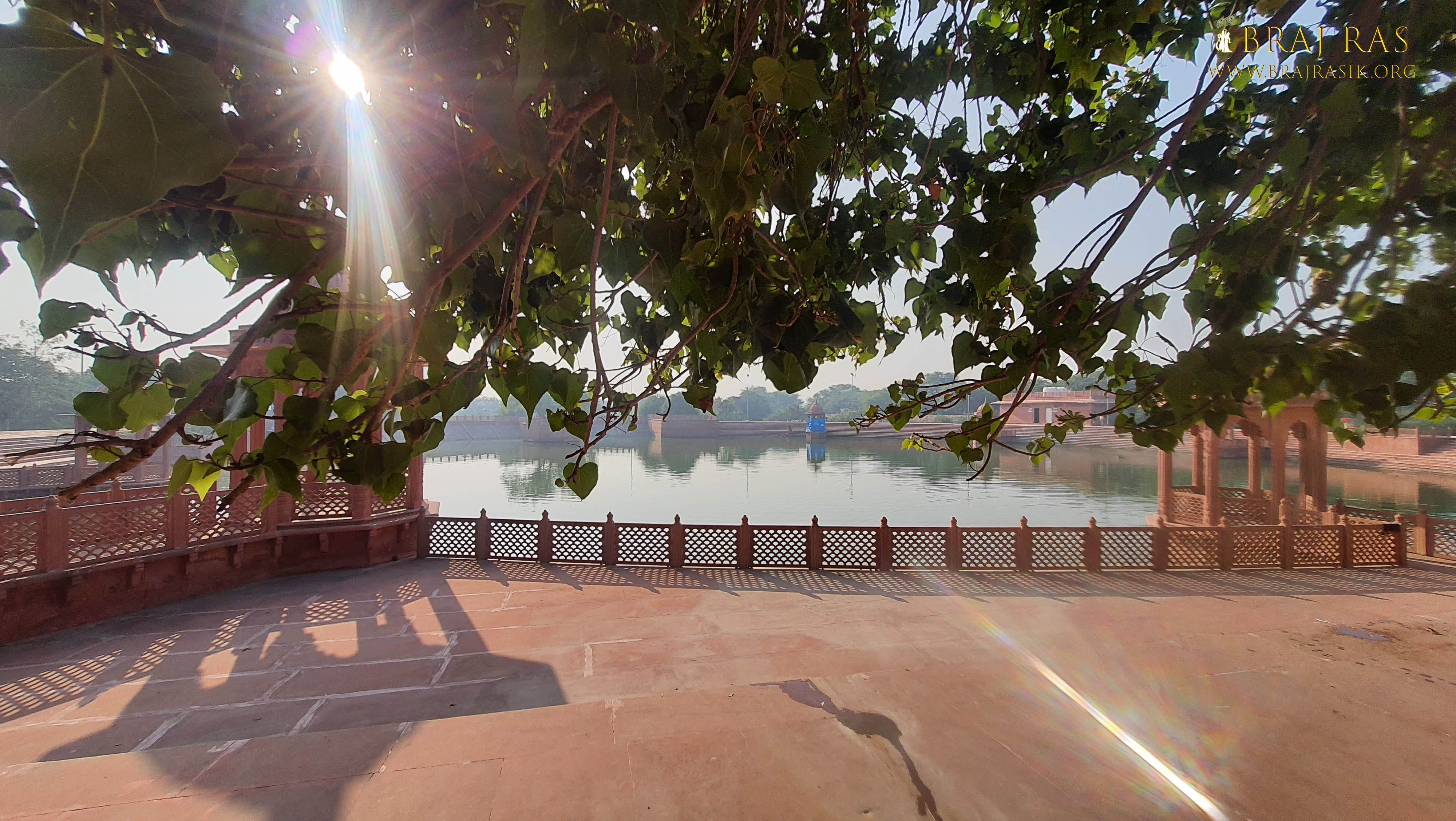 Darshan of Shri Narad Kund, Govardhan