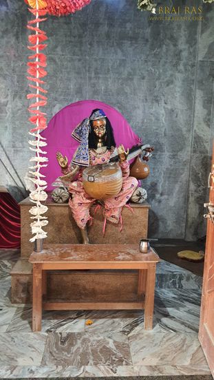 Darshan of Shri Narad Ji at Narad Kund, Govardhan