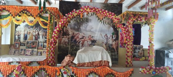 View of the place where the discourses of Srimadbhagwat take place daily in Bhagwat Niwas, Vrindavan.