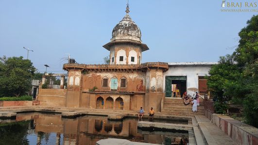 Darshan of Shri Uddhav Bihari Temple and Uddhava Kunda in Govardhan.