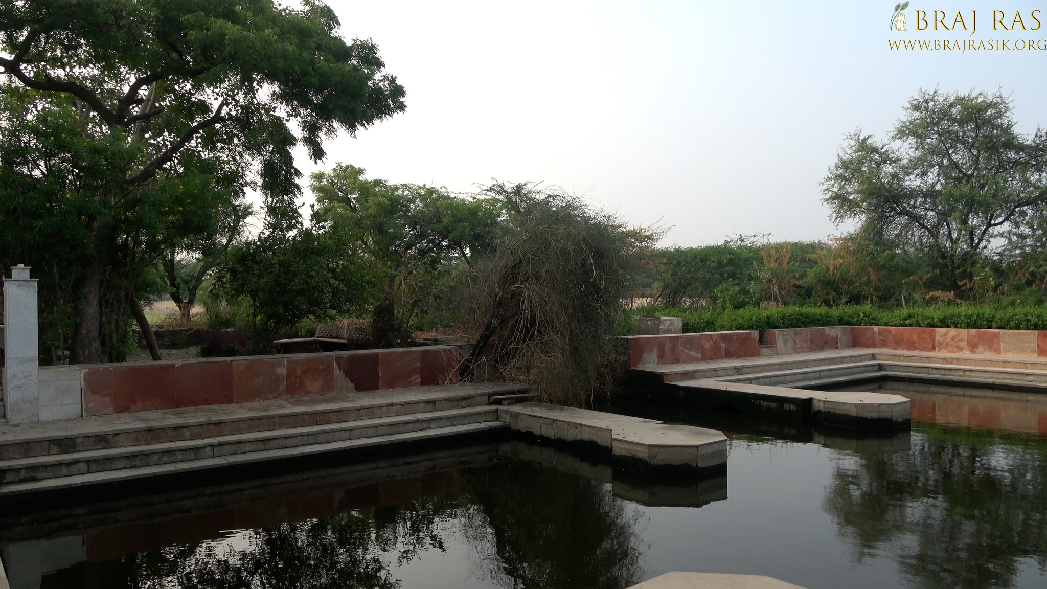 A beautiful view of Uddhava Kunda, Govardhan.