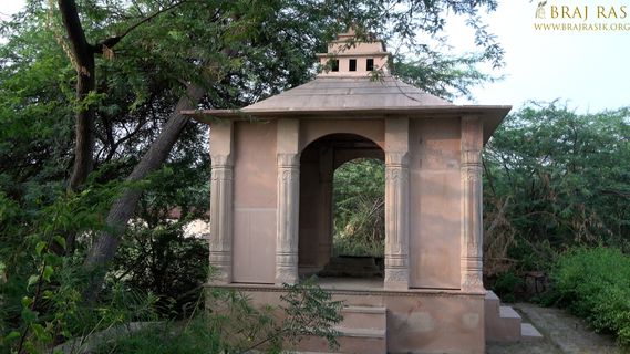 View of a resting place at Uddhava Kunda, Govardhan.