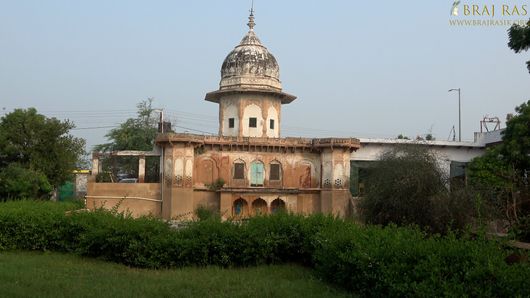 Darshan of Shri Uddhav Bihari Temple in Uddhava Kunda, Govardhan.