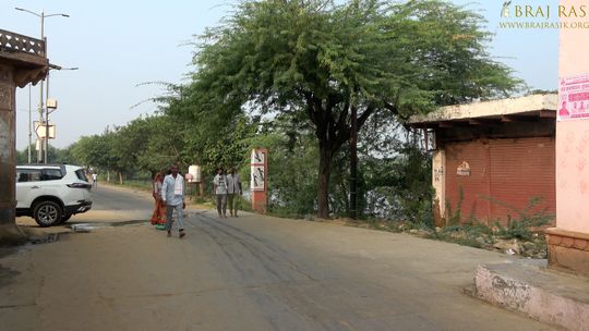 View of parikrama marg at Uddhava Kunda, Govardhan.