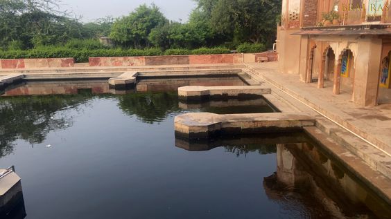 A divine view of Uddhava Kunda, Govardhan.