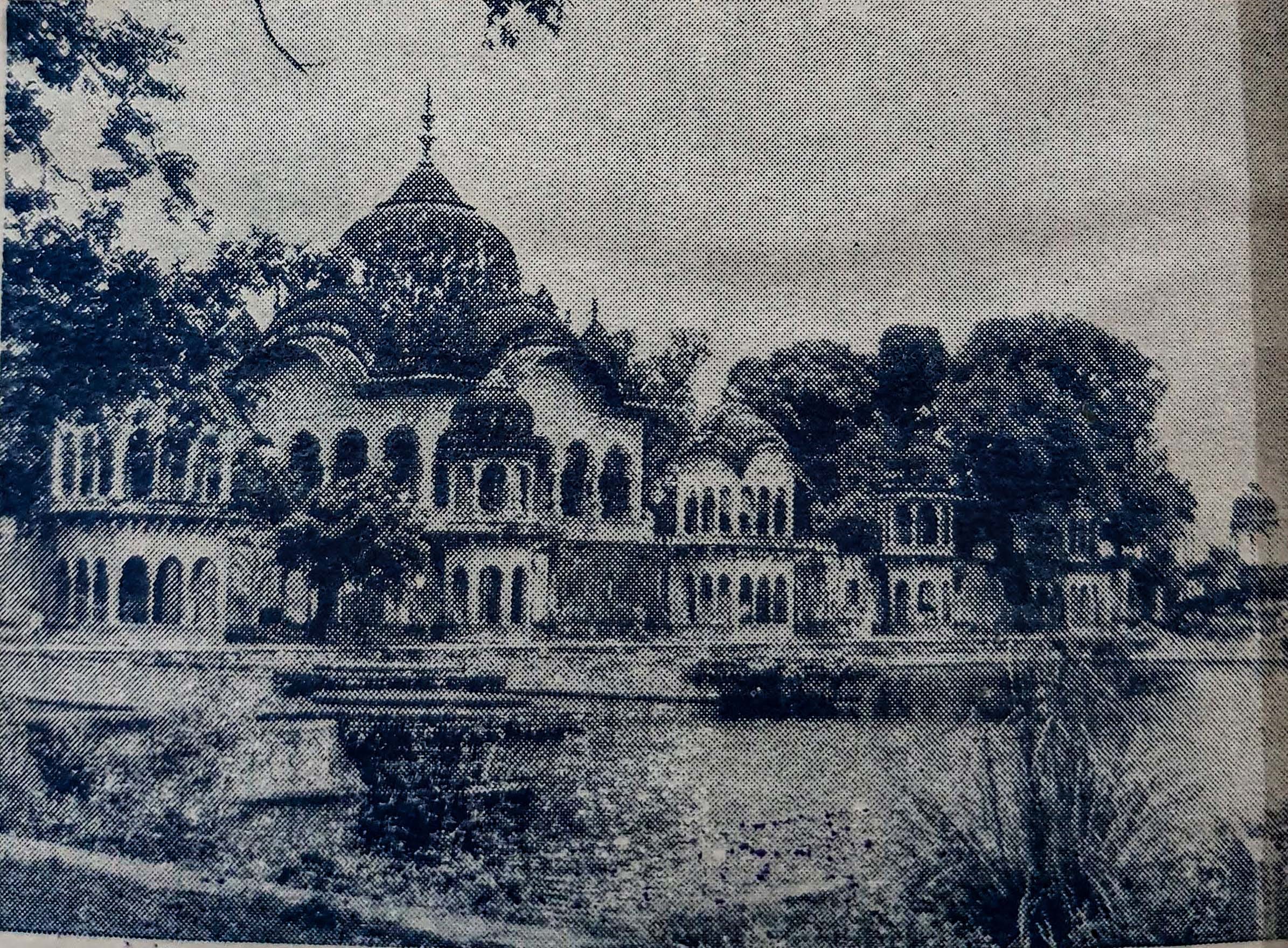 Old Photo of Kusum Sarovar, Govardhan