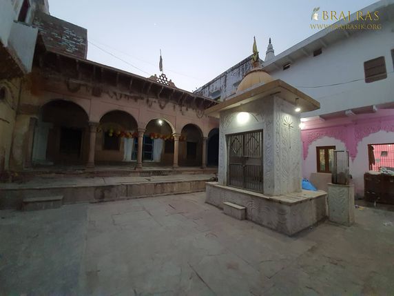 View of the inside of Lalit Kunj, Vrindavan.