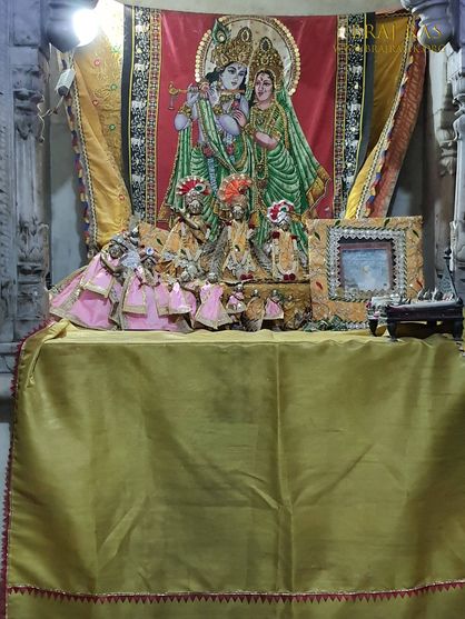 Darshan of the deities of Lalit Kunj, Vrindavan.