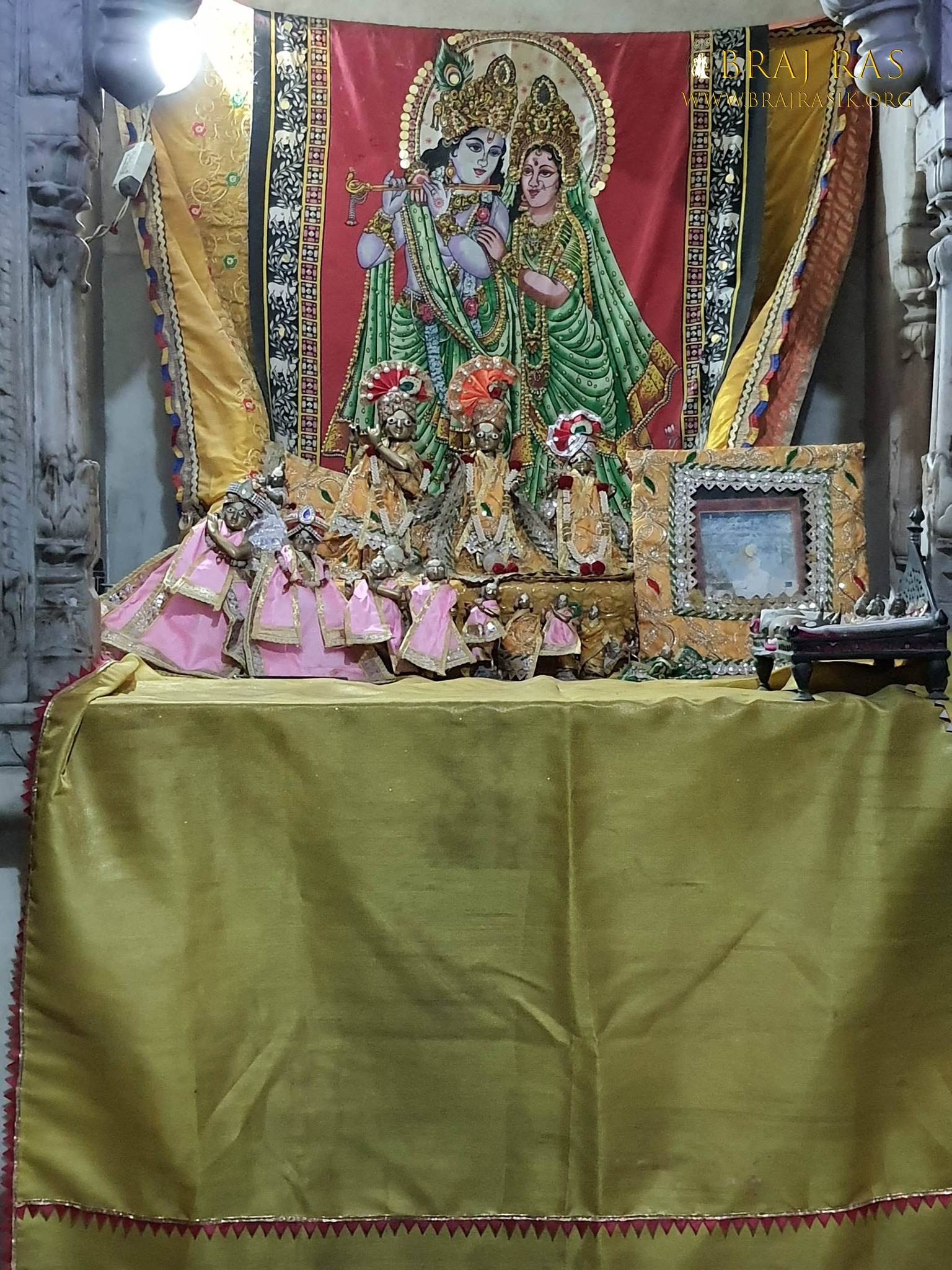 Darshan of the deities of Lalit Kunj, Vrindavan.