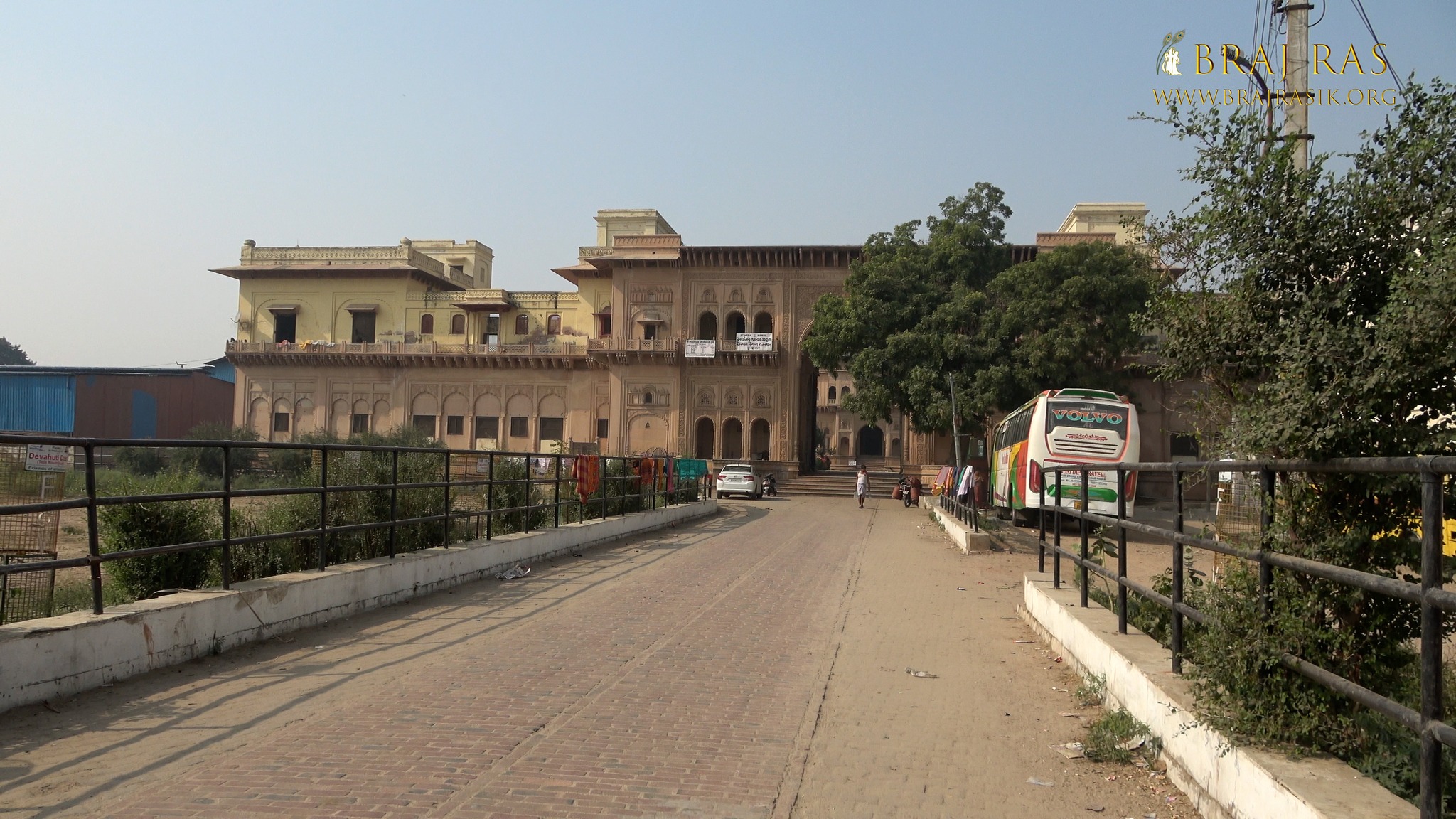 View of Jaipur Temple, Vrindavan.