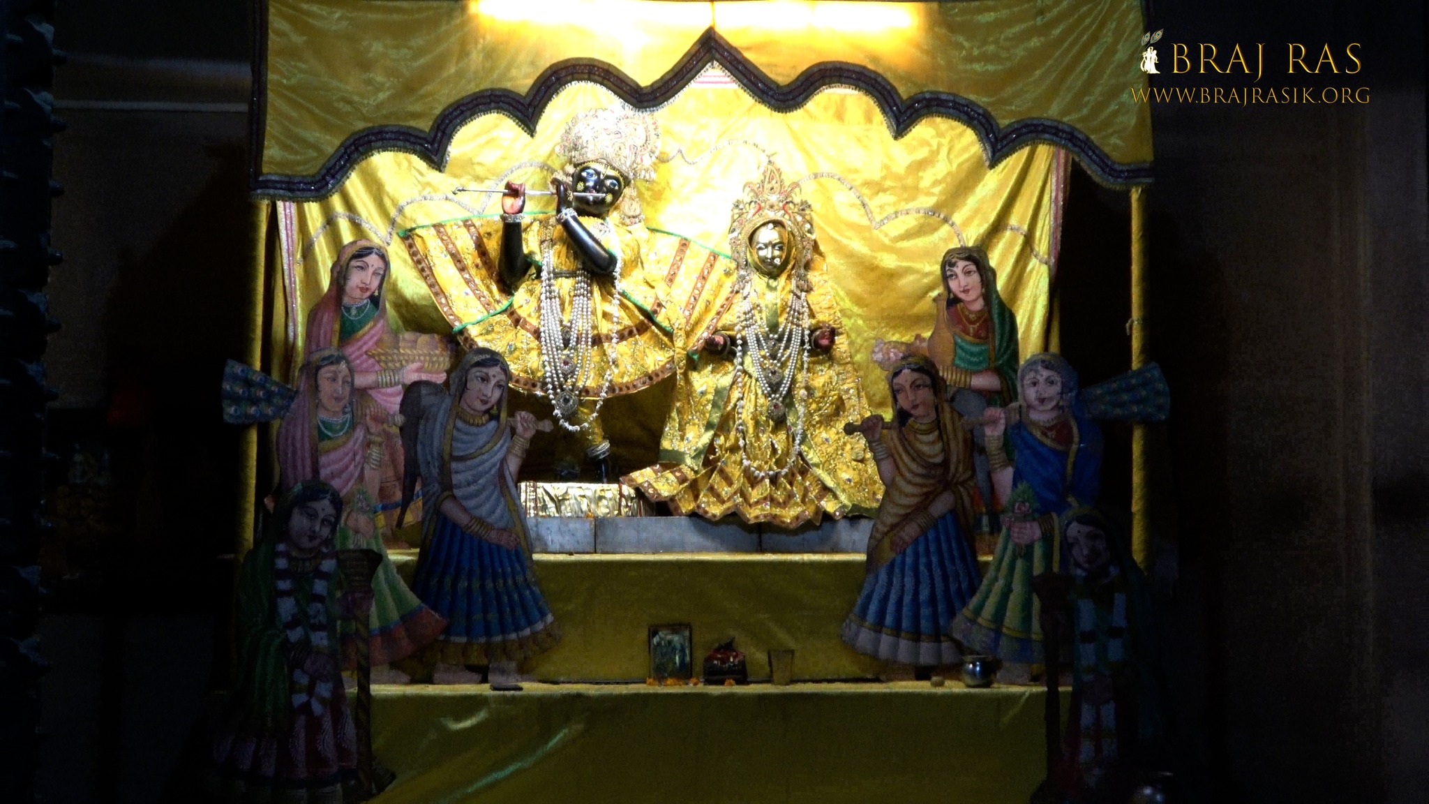 Darshan of Shri Radha Madhav Ji in Jaipur Temple, Vrindavan.