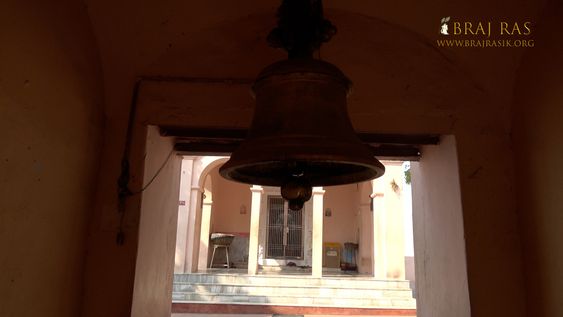 A huge bell is hanging inside Shri Bhatraund Bihari Temple, Vrindavan.