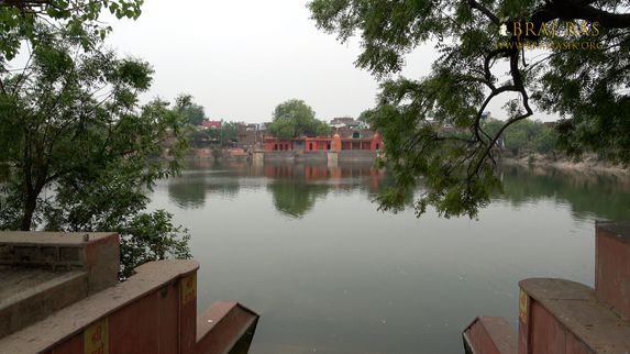 Darshan of Bahulavan Kund.