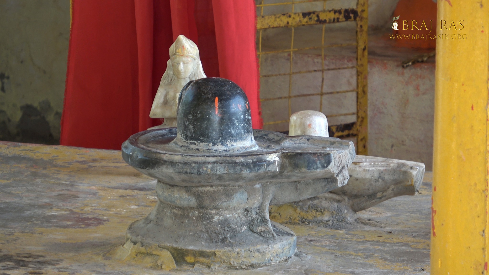 Darshan of Shiv Linga at Soor Kuti, Runkata.