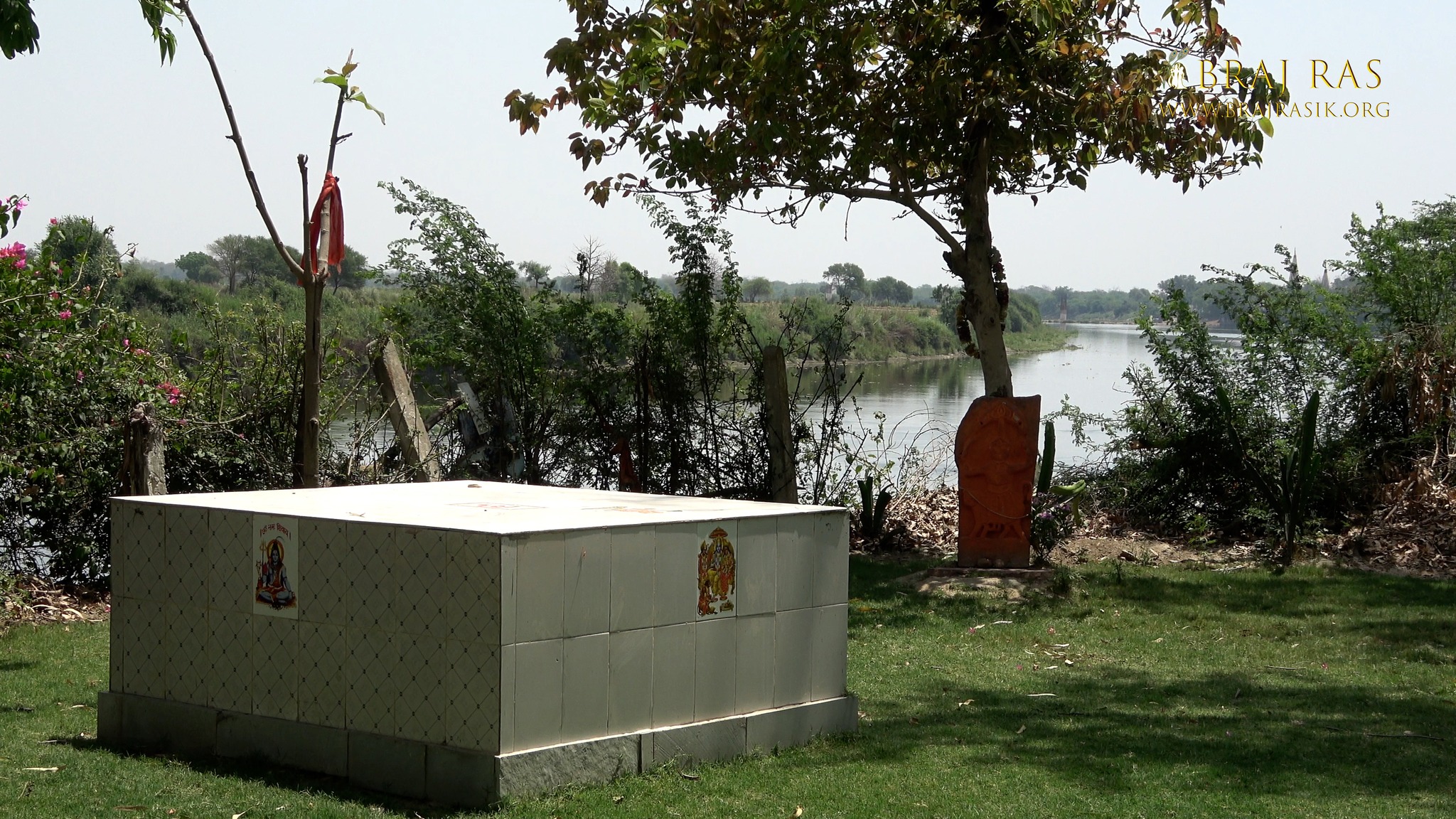 View of a Samadhi of a Saint near Soor Kuti, Runkata.