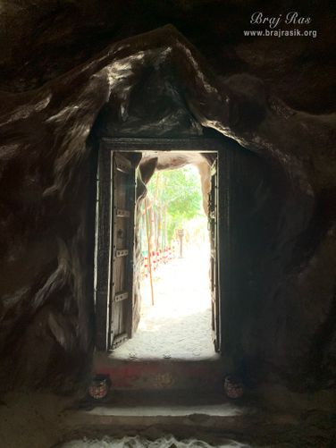 Way to Nikunj forest inside Sri Anandam Dham in Vrindavan.