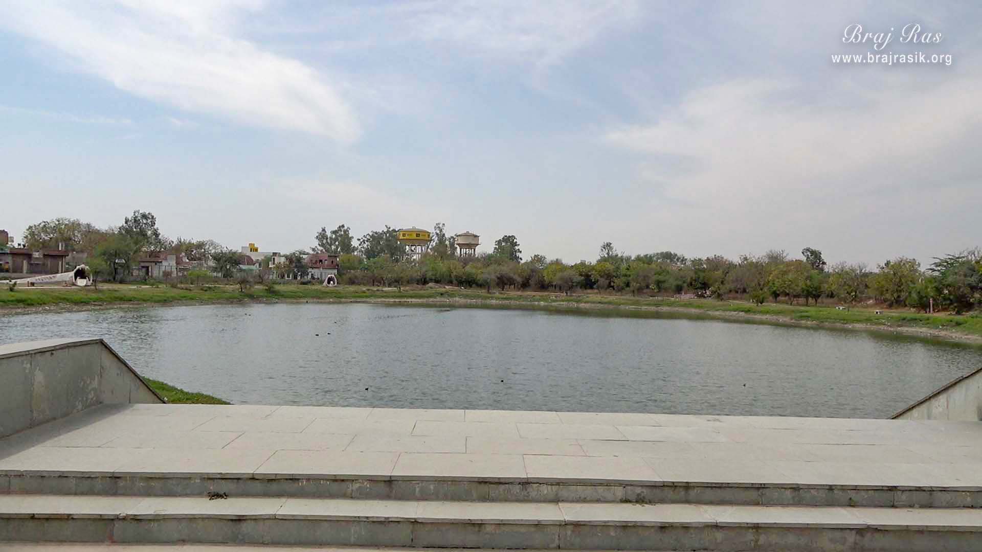 जैंत में स्थित जय कुंड के दर्शन।