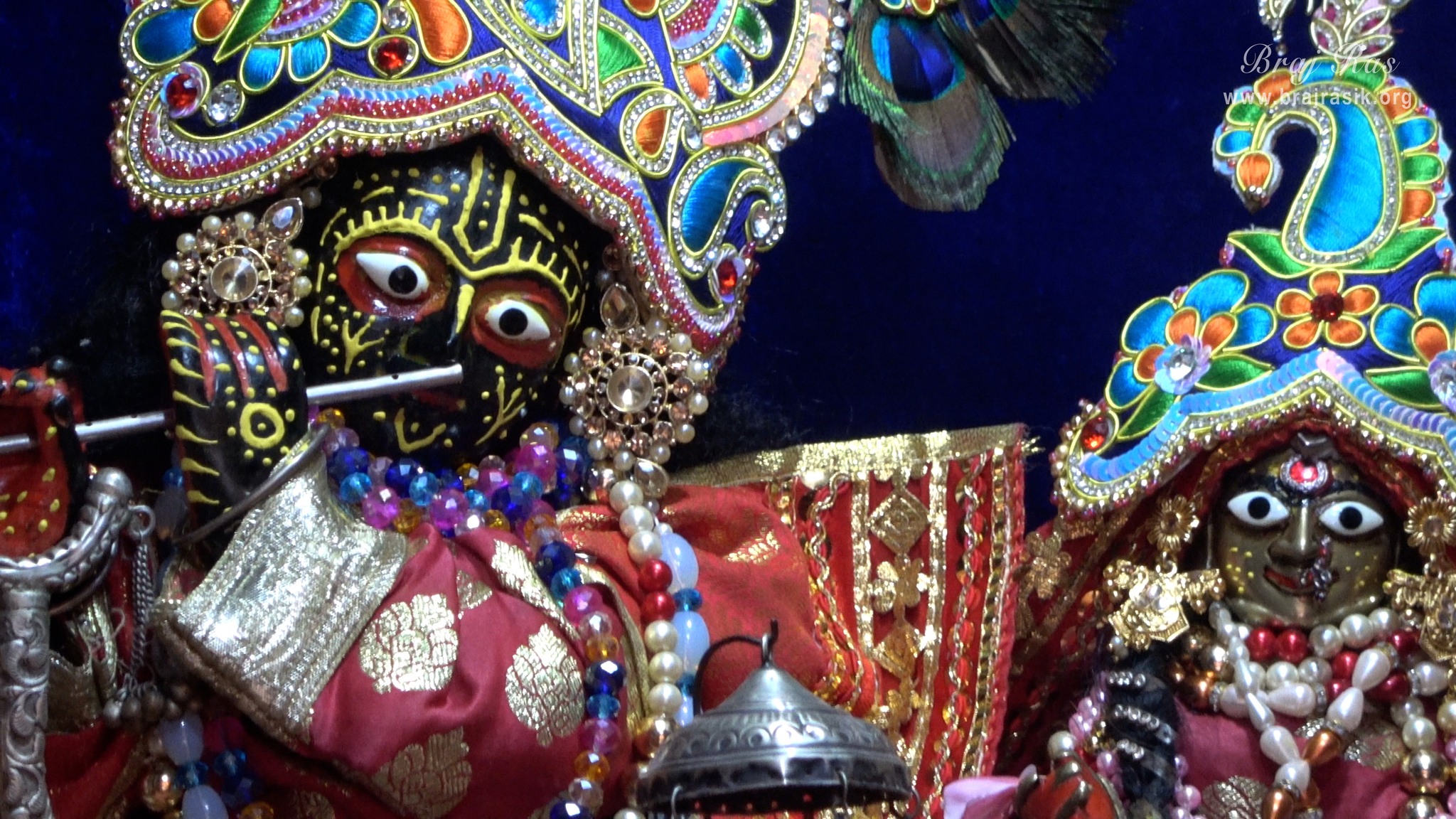 Close darshan of Shri Radha Vinod Bihari Ji, the worshipful deity of Shri Loknath Goswami, in Shri Radha Gokulanand Temple, Vrindavan.