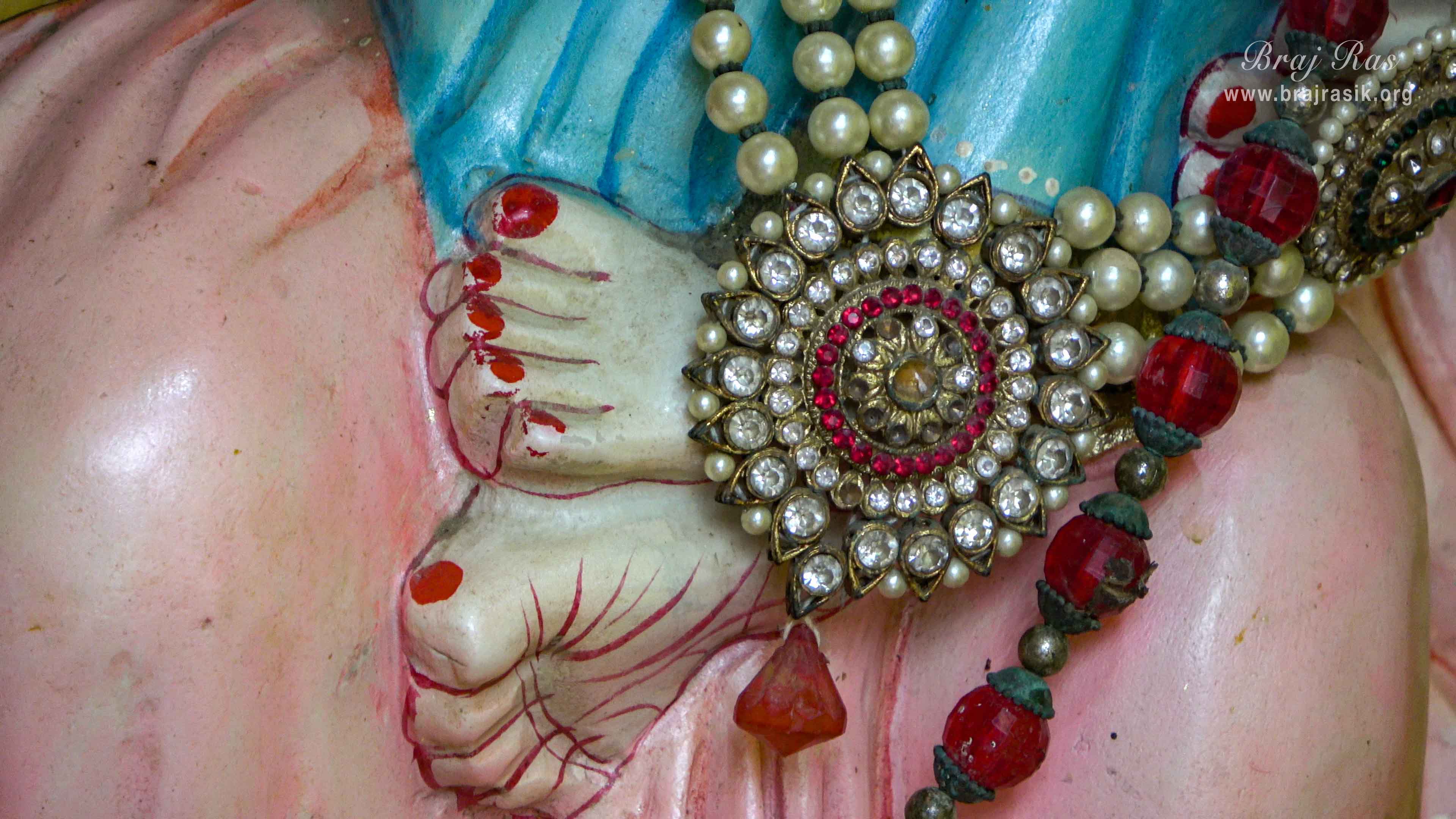 Darshan of the Lotus Feet of Shri Radha in Kirti Tapah Sthali inside Khelan Van, Padar Van, Barsana.