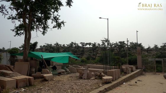 Raghav Pandit's Cave, Govardhan