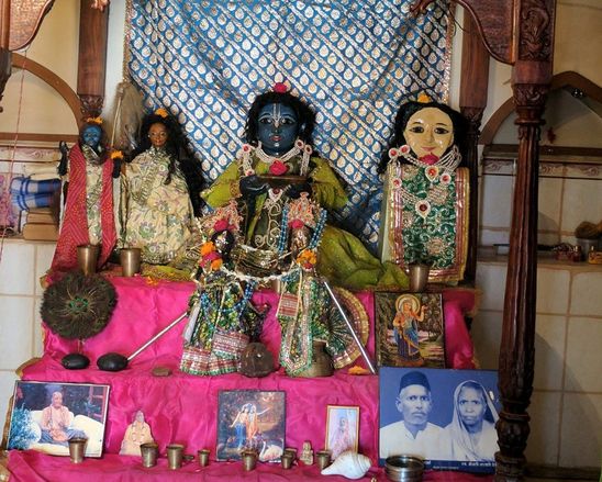 Uddhav Temple, Kusum Sarovar, Govardhan